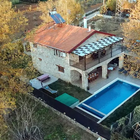Yaba 2 Villa Villa