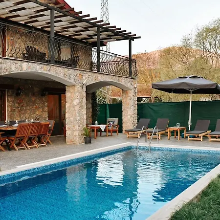 Yaba 2 Villa Villa