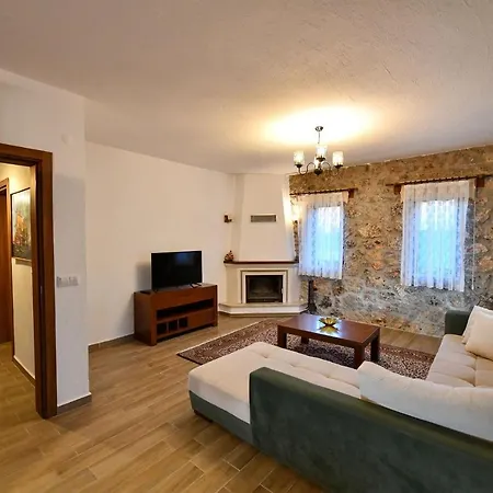 Yaba 2 Villa