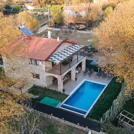 Yaba 2 Villa Βίλα Φετιγιέ