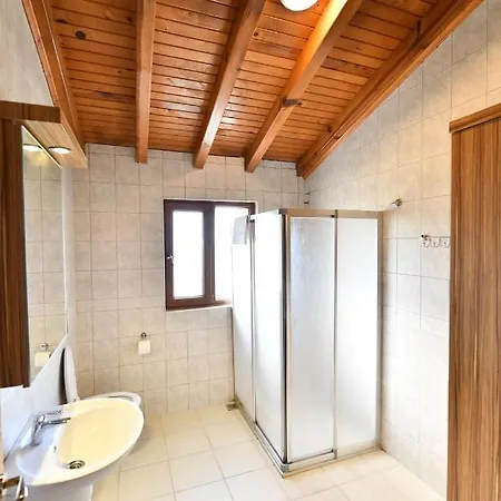 Yaba 2 Villa